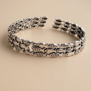fish pattern bracelet